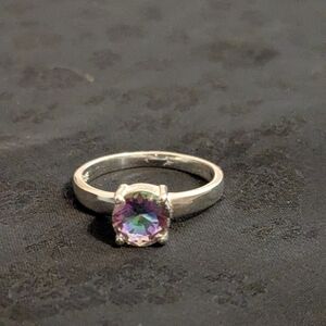 New 925 Sterling Silver Ring with Mystic Quartz Stone In Pronged Setting Size 7